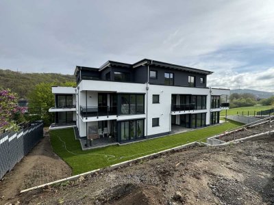 Erstbezug mit Balkon: Stilvolle 3-Raum-Wohnung mit gehobener Innenausstattung in Neunkirchen
