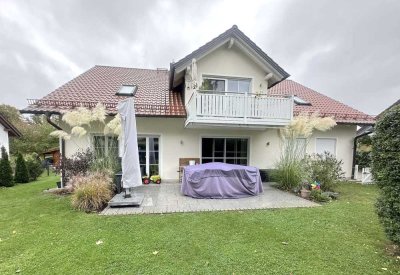 Moderne Dachgeschosswohnung mit Südbalkon - stilvolles Wohnen in Eicherloh