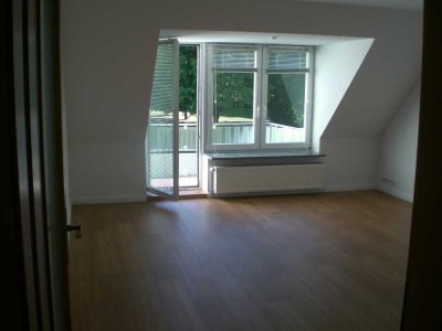 Sehr schöne 3 Zimmer Maisonettewohnung in Lübeck-Buntekuh, zentral & ruhig von privat