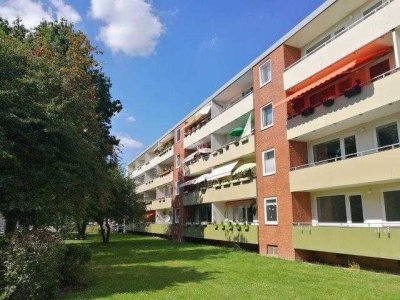 Modernsierte 5 Zi.Whg. im EG mit zwei Loggien zum 25.03.2026