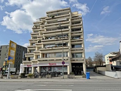 Renovierungsobjekt: Zentrale 60 m² Wohnung mit Lift und 2 Terrassen 
in der Landshuter Innenstadt