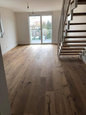 Stilvolle Maisonette im Erstbezug mit Balkon