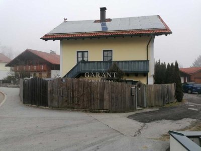 Großzügiges Einfamilienhaus mit Entfaltungsmöglichkeiten in zentraler Dorflage bei Waldkirchen.