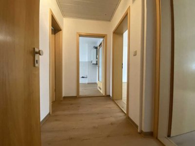 Sehr schöne 2-Zimmer-Wohnung in zentrumsnaher Lage in Weiden zu vermieten!
