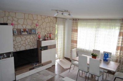 Schöne 3-Zimmer-Wohnung mit Balkon und EBK in Maintal-Bischofsheim