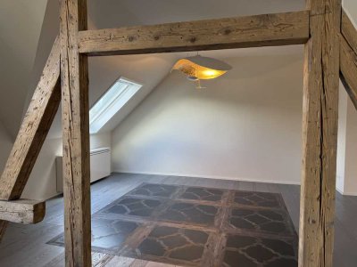 Sanierte 4-Zimmer-Wohnung mit Balkon und EBK in Baden-Baden