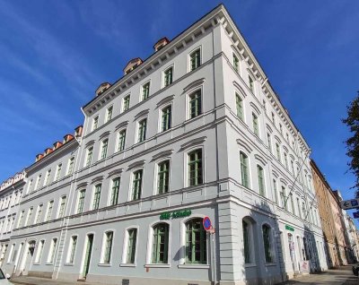 In Renovierung: Schicke 6-Zimmer-Wohnung auf der Königstraße