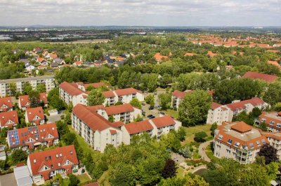 Merseburg -sonnige 3-Zi-Wohnung und Terrasse und Stellplatzmöglichkeit in gepflegter Wohnanlage