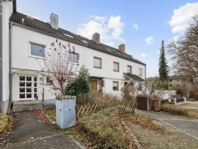 Charmantes Reihenmittelhaus mit großzügigen Grundriss und Garten in Gröbenzell