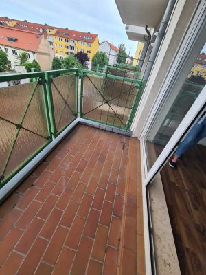 Magdeburg - Neue Neustadt - interessante 2-Wohnung mit Balkon & Stellplatz in gepflegter Wohnanlage