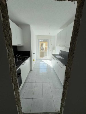 3 ,5  Zimmer Wohnung in Karlsruhe Rheinstraße Nähe Lameyplatz