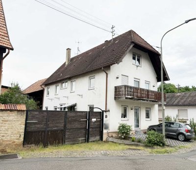 Steinweiler: sanierungsbedürftiges Haus mit Nebengebäude und Gartengrundstück