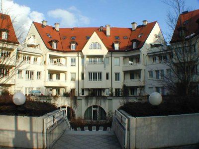 Helle 4-Zimmer-Wohnung mit Balkon in Sendling-Westpark