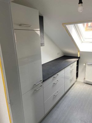 Gemütliche 3 Zimmer DG-Wohnung in Leonberg Eltingen