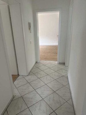 Exklusive, gepflegte 3-Raum-Wohnung mit Balkon in Nellmersbach