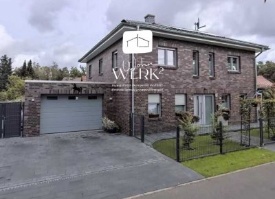 Moderne Stadtvilla mit sep. Mietshaus in Winsen - Stil, Komfort & Wohnqualität auf hohem Niveau