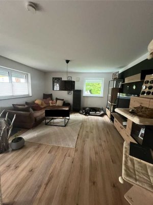 Moderne 3-Zi-EG-Wohnung  mit Terrasse und Garten in Altenstadt