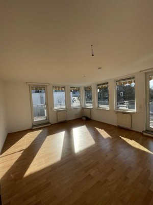 helle Wohnung mit drei Terrassen in Siegen zu vermieten