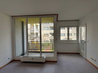 Hübsche Pärchenwohnung mit Loggia sucht neue Mieter!