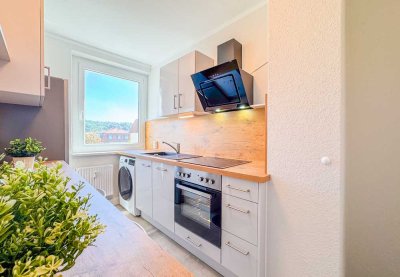 Erstbezug nach Sanierung* 1-RW* Süd-Balkon* neue EBK* moderne Möblierung* Bad mit Wanne* PKW-SP* Top
