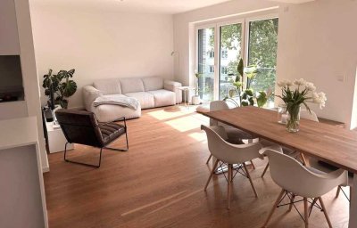 Helle, zentrumsnahe 2,5 Zimmer Wohnung mit hochwertiger Einbauküche in der Erphostrasse. Südlage.