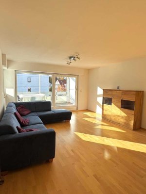 Traumhafte helle und gepflegte 3-Zimmer-Wohnung mit Süd-West-Balkon in bester Lage