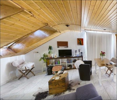 Großzügige 2,5 Zimmer Wohnung mit Blick in den Kahlgrund