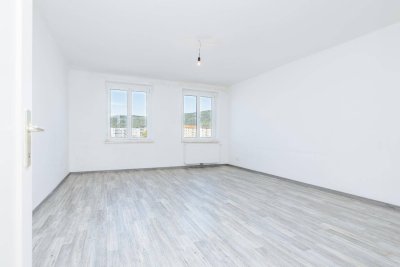 PROVISIONSFREI I RENOVIERT I ELEGANTE DUSCHE I EXKLUSIVE EINBAUKÜCHE I NÄHE ZUM BAHNHOF I TIERFREUNDLICH I ZEITGEMÄSS WOHNEN I OPTIMALE RAUMAUFTEILUNG I PROJEKT WOHNEN I