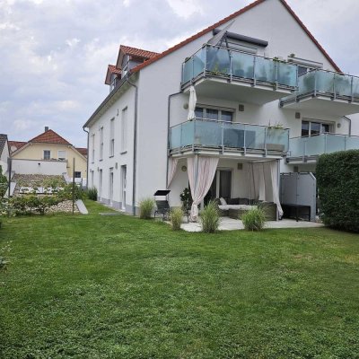 Lichtdurchflutete, energieeffiziente Gartenwohnung ohne Makler