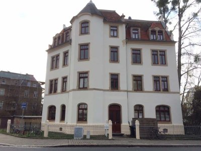 2-Raum-Wohnung (auch WG-geeignet) mit Einbauküche & Waschmaschine