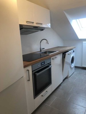 *Befristet bis 31.8.* Möblierte 2 Zi-Wohnung