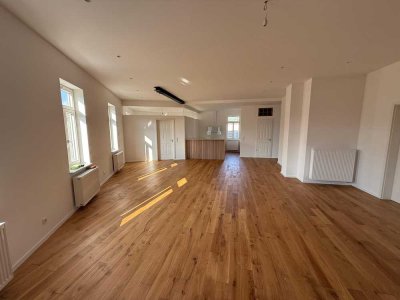 Stilvolle sanierte Altbauwohnung