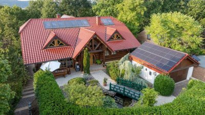 Exklusive Naturstammvilla - Luxus, Natur & Privatsphäre