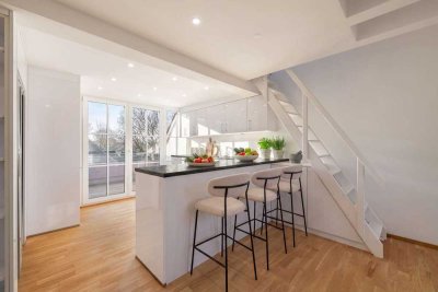 Charmante, lichterfüllte 3,5-Zimmer-Galeriewohnung mit Dachterrasse am Schlosskanal