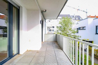 Helle und großzügige 3-Zi.-Wohnung mit Balkon im Stadtteil Friedrichstadt!