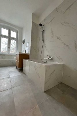 Schicke 2-Zimmer-Wohnung im 2. OG in Adlershof - Courtagefrei -