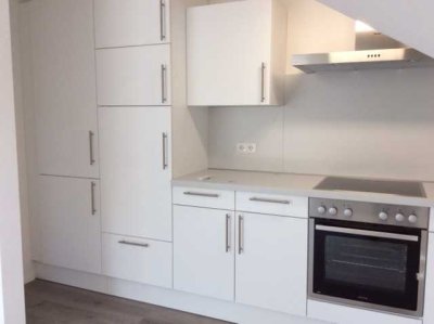 Hochwertige 2 Zi.-Wohnung im 2 Fam.-Haus