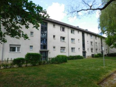 Renoviert und bezugsfertig... 3-Zimmerwohnung für kleine Familien mit Einbauküche!!!