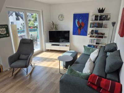 Von privat: Gemütliche modernisierte DG-Maisonette-Wohnung in Hofheim-Marxheim