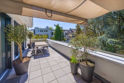 MODERNE PENTHOUSEWOHNUNG IM HERZEN DER STADT!