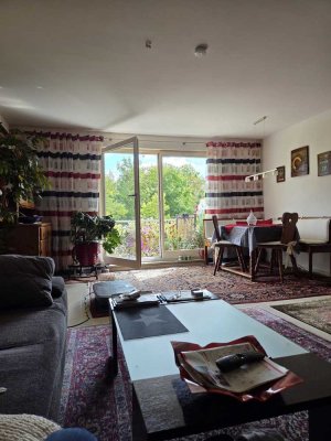 sonnige 2 ZKB. zentrale Lage Gröbenzell von Privat