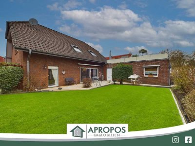 Zweifamilienhaus im Niersenbruch. Großer Garten und 40m2 Garage