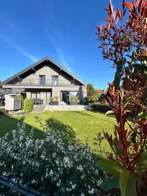 Exklusives Einfamilienhaus mit Einliegerwohnung & Smart-Home – kernsaniert 2023