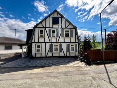 Schönes Einfamilienhaus mit Weitblick in Struthütten