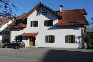 Großzügige 5-Zimmer Maisonette-Wohnung mit Balkon in Vilgertshofen