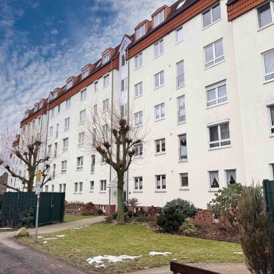 2-Zi.-ETW im 3. OG mit Fahrstuhl u. Balkon mit Aussicht ins Grüne - direkt im Herzen von Stöcken
