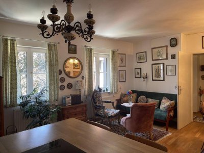 Charmante 3-Zimmer-Wohnung am Josefsplatz hofseitig ausgerichtet