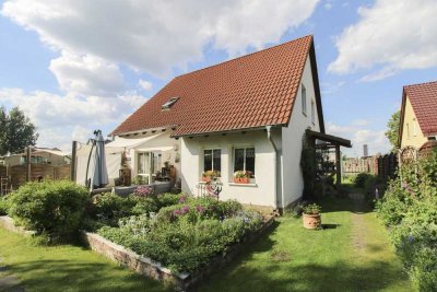 Ruhig gelegenes Einfamilienhaus mit 5 Zimmern und idyllischem Garten – bezugsfrei ab Januar 2026