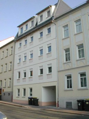 Große 3-Raum-Wohnung mit Balkon in zentraler Lage von Gera