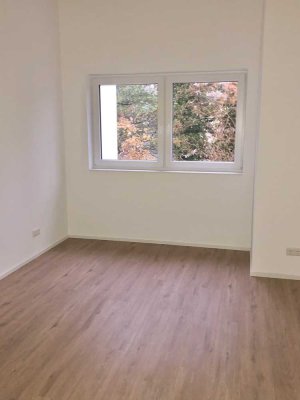 Mehrfamilienhaus - Moderne KFW55 Neubauwohnung